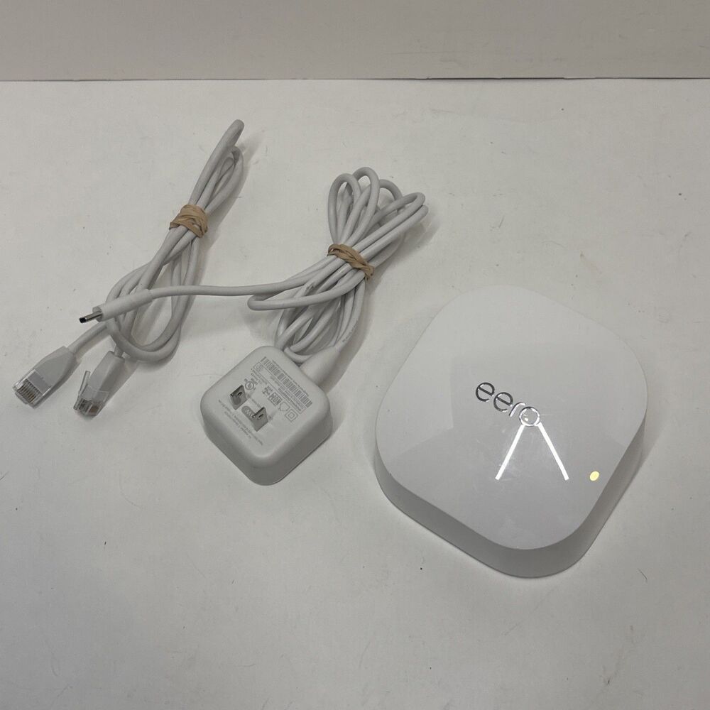 Eero 6 Dual-Band Mesh Router N010001 White & WiFi 6 Extender - Untested